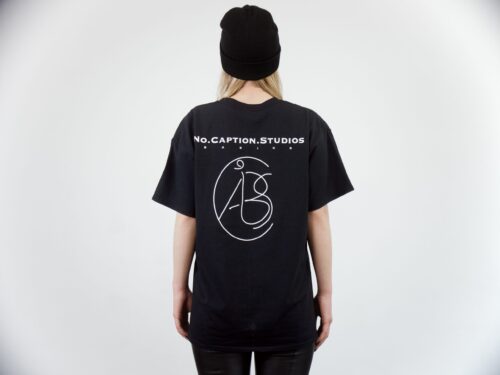 T-shirt black back